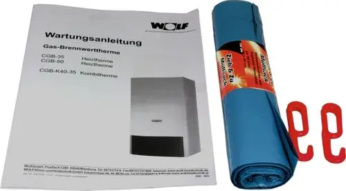 Anleitung zur Wartung von Gas-Brennwertthermen von Wolf, zusammen mit einem blauen Müllsack und einigen roten Clips für Befestigungen.